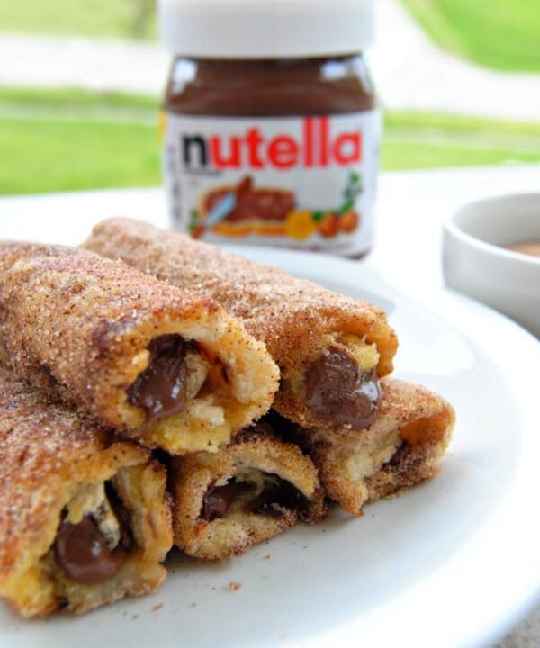 FoodPornAddicts's tweet photo. Nutella French Toast Rolls with Cinnamon Sugar http://t.co/aL05rJMOxB