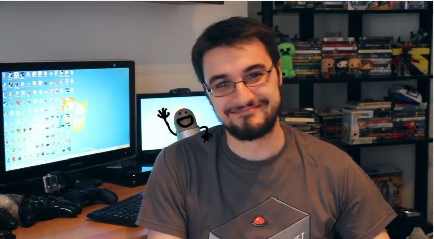 MadCondor's tweet photo. Attento alle spalle la prossima volta! @yotobi  #photobomb #recensione #microfonoburlone http://t.co/dchc2eGf9p