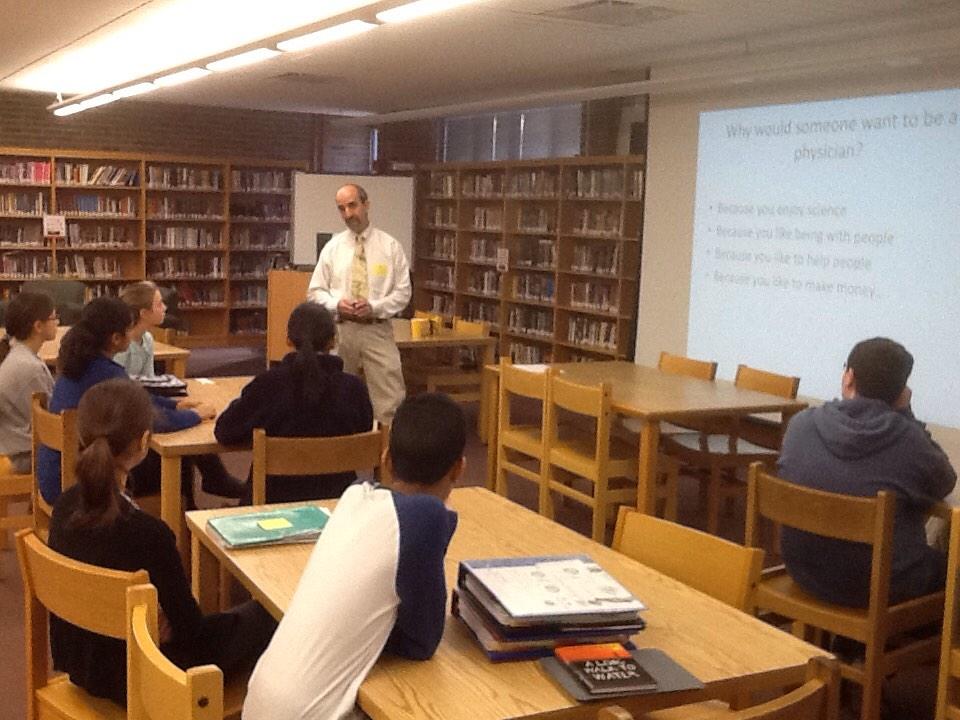 dellingeramsb's tweet photo. Career Day at AMSB!  Thanks to all the community members for sharing their passions with students! #amityreg5 http://t.co/rZvYBOqEmb