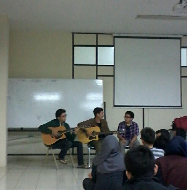naililtwit's tweet photo. Penampilan ISIS dari 2011, keren!!! #campfire @kemafarunpad http://t.co/3r5aHEGeYK