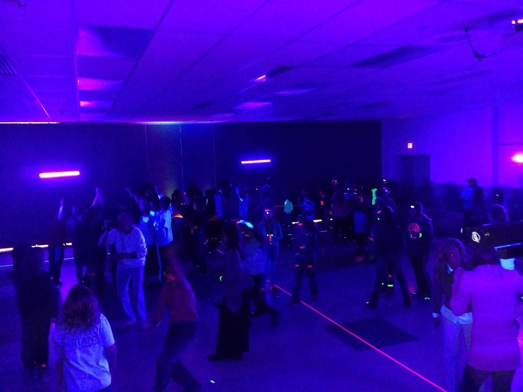 SpringfieldTMS's tweet image. Glow party!!!