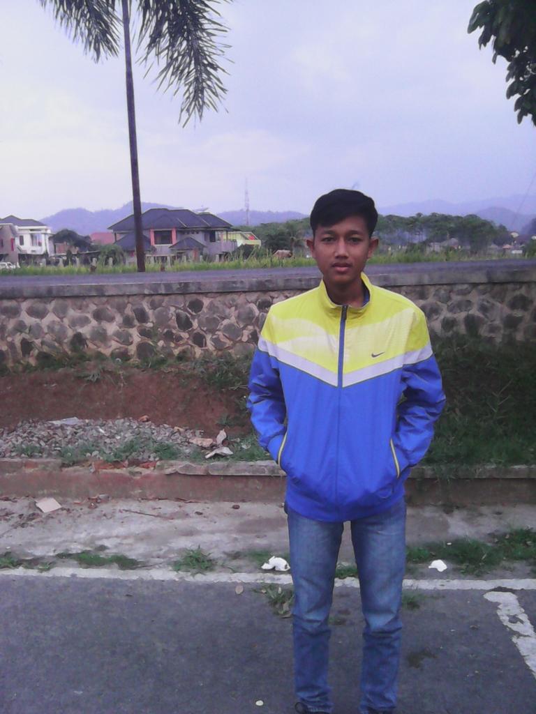 ilham_roy's tweet photo. Piala kopertis sejawa barat http://t.co/Y3EvCiR6zN