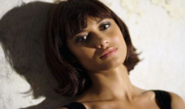  Premiere.fr: Happy Birthday... Olga Kurylenko : lactrice en 10 clichés glamour et sexy 