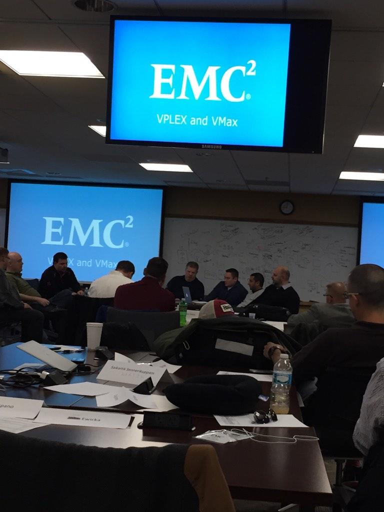 JayQuerusio's tweet photo. CDW #EMerCion - presentation day! Class is ready to go! http://t.co/jVxGUGzSDQ