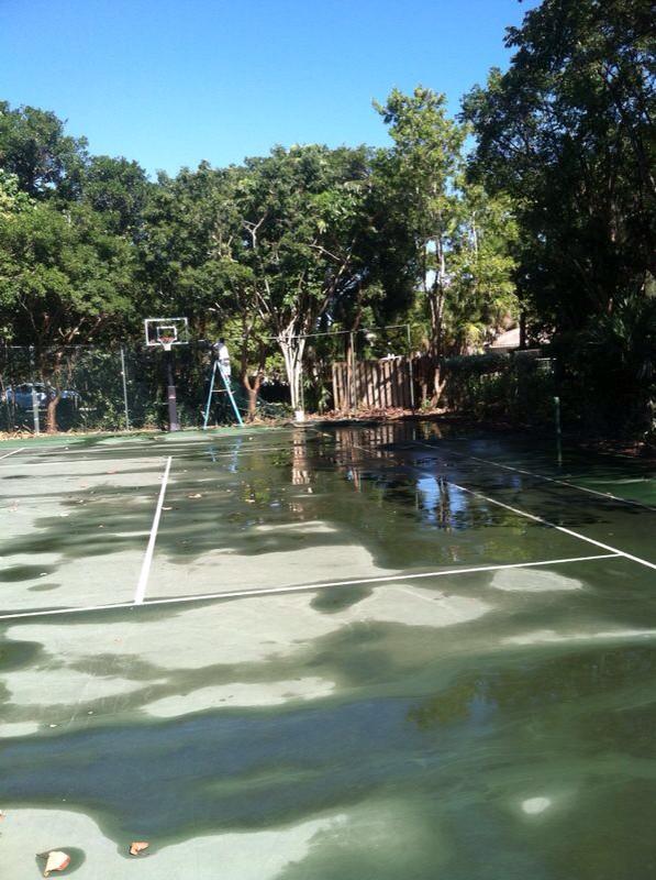 MorSportsTennis's tweet photo. Anglers key, sanibel. Court resurfacing and fence work underway. @FtMyersSanibel http://t.co/ar8X0El4mQ