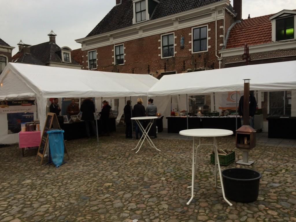 winterfairwork's tweet photo. Wij zijn er klaar voor... Kom naar workum! http://t.co/j7NHr8CXIx