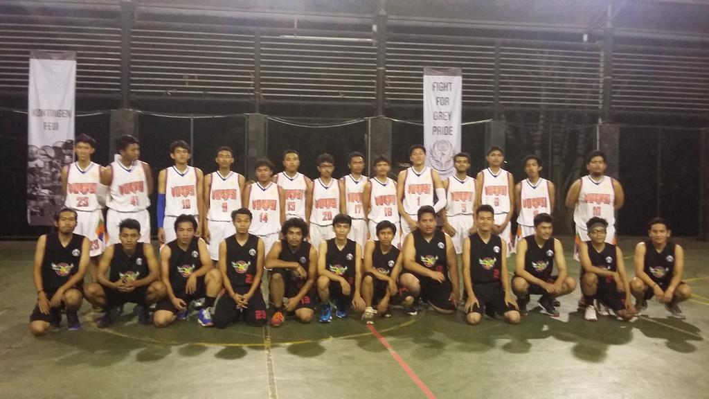 Pertandingan #basket putra <a href="/proVokasiUI/">proVokasiUI</a> vs <a href="/KontingenFIBUI/">Kontingen FIB UI</a> akan segera di mulai! Ayo semua ke Perhall FE!!