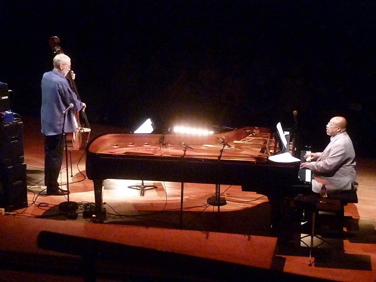 Imperdibili stasera alle 21, al #romajazzfestival Kenny Barron e Dave Holland! Biglietti: tinyurl.com/kc6r9a6 #FB
