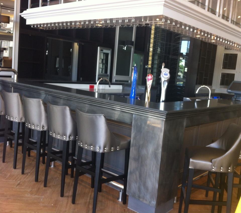 ZaniMarais's tweet photo. For @DeSteyl @FANCOURTSA #metal #wood #golf #sundowner #handmadesa #design360 http://t.co/Fy6yx5JRpZ