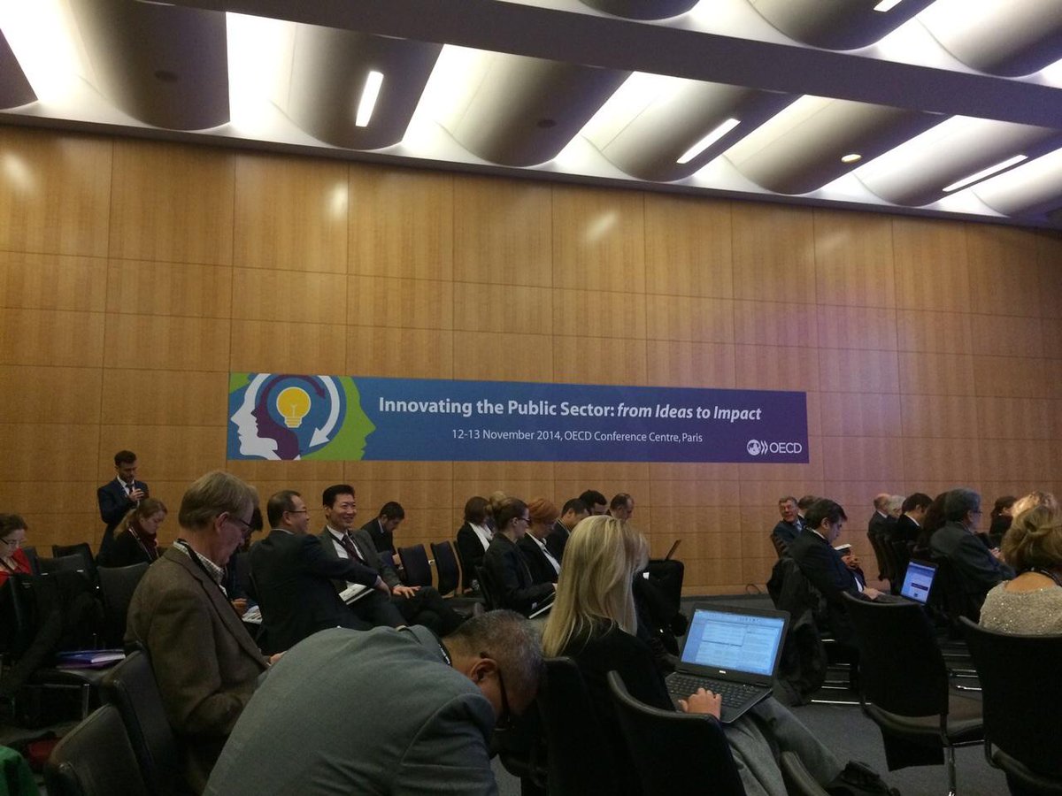 Innovating the Public Sector:from Ideas to Impact Konferansı Paris'te gerçekleştirilmektedir.