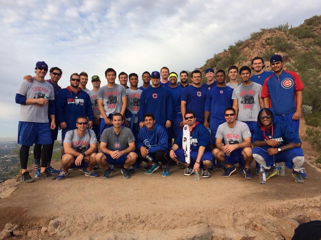 B2aVj_DIMAA06hD.jpg:large