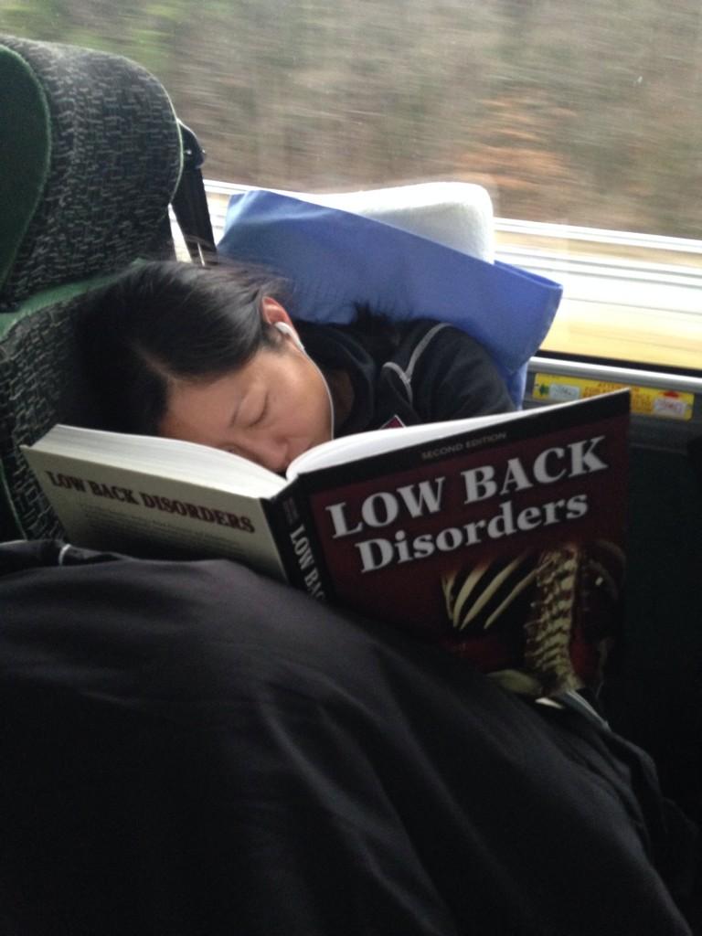 HarvardWHockey's tweet photo. This. Is dedication. Our trainer, @ykuscher. #lowbackdisorders http://t.co/k2cdSQG9mR