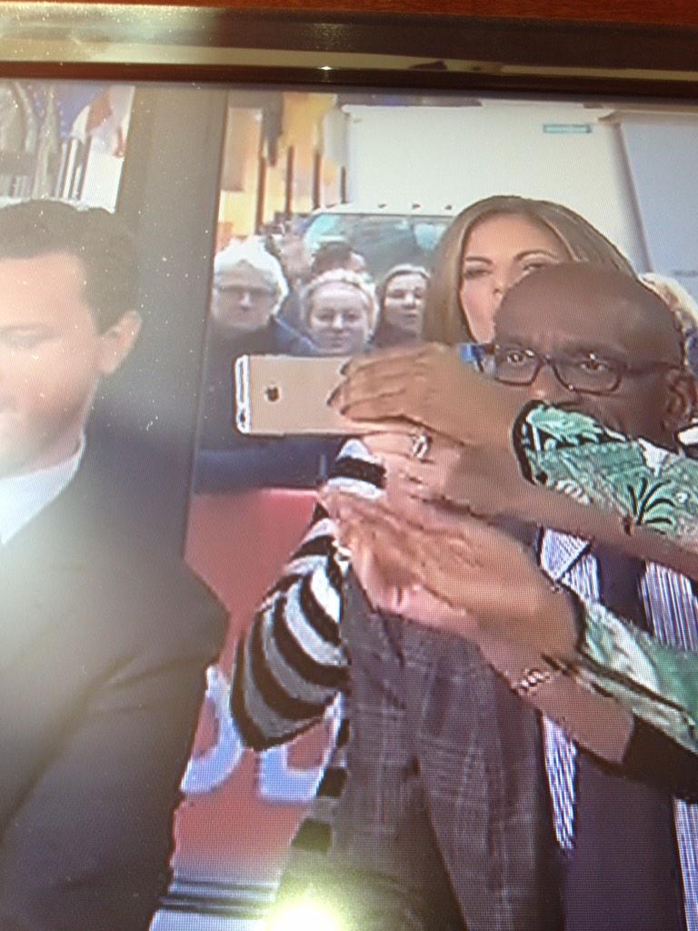 maris1600's tweet photo. MY MOMENT HAS ARRIVED #TodayShow http://t.co/YnQpkx4NkJ