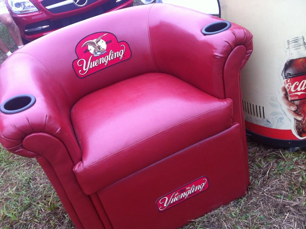 MicMikeMicMike's tweet image. Just saw a pair of these @Yuengling_Beer chairs at #FallAutoFest powered by @CarlisleEvents.  I think I need em!