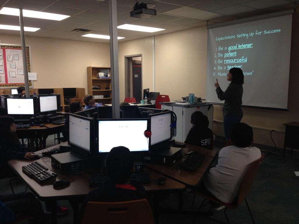 krobinsonpink's tweet photo. Setting up our eportfolios in Google!  Thank you Mrs. Sims!! @iteambrooke #Pinkcreates http://t.co/iyBigzH43d