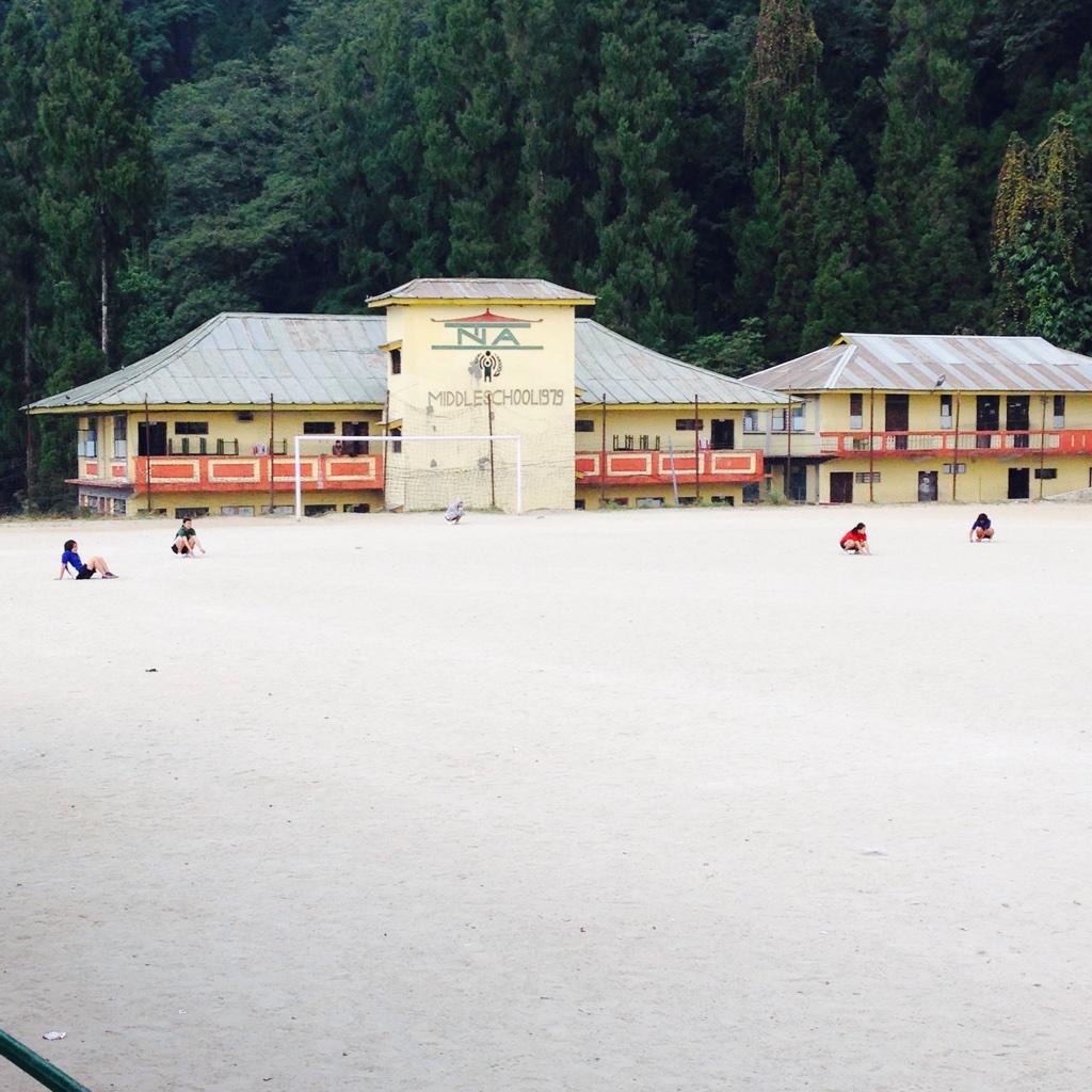 Bhaila007's tweet image. This is possibly the best example to parking the bus. #GirlsFootball #ChicksPower