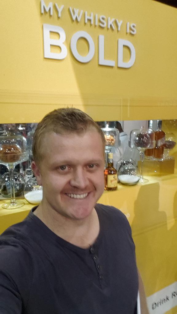 OB_Han's tweet photo. #mywhiskyis bold. Enjoying yhe FNB Whisky Live Festival http://t.co/1gSWUgWhm3