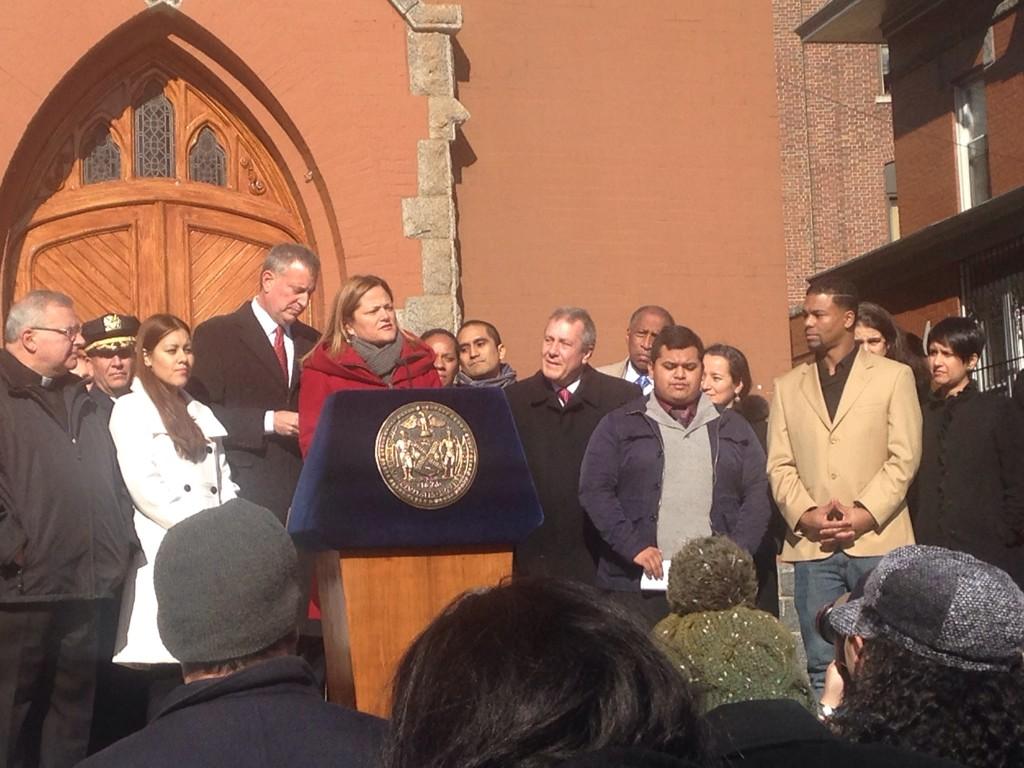 CynCarrion's tweet photo. Gracias @MMViverito for your leadership on detainer bill. http://t.co/iS010t5Ajh