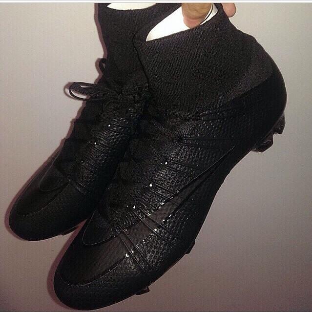 blackout nike mercurial superfly