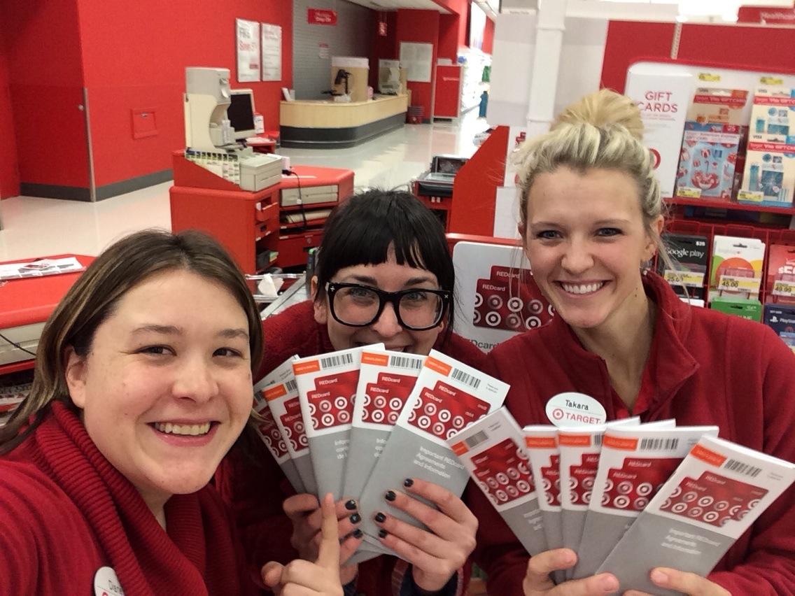 Diane_Eagen's tweet photo. We are ready to rock the #D111RedTrain !
GSA Lindsay is werkin' it! #1211swag @johnson_takara @algaffner @bob_orourke http://t.co/qwAc1KYZLW