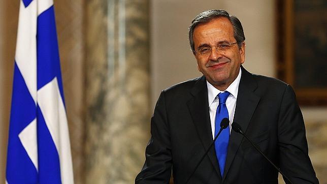 abceconomia's tweet photo. #BuenasNoticias: Grecia registra crecimiento económico después de seis años de recesión http://t.co/k5hryigt92 http://t.co/KOPvx4T3Cb