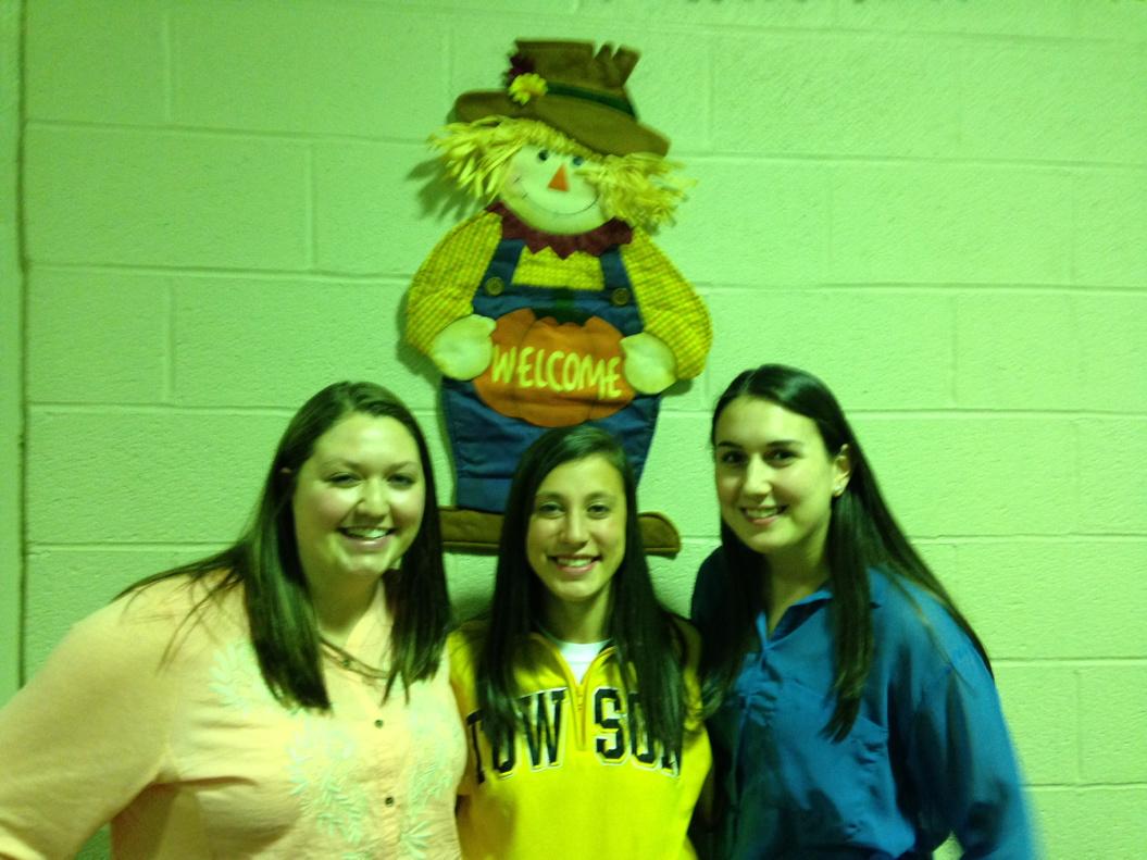 TUEdLibrarian's tweet photo. @TUSpecEd #cdspgfallfling Look who's here! Thx for helping @meryljklein &amp; friends! http://t.co/fPWAi2l7qn