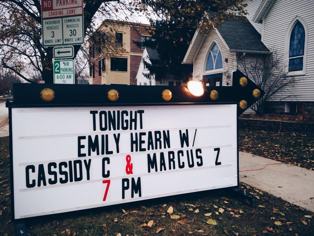 TheUnionNetwork's tweet photo. TONIGHT: @emilyhearn performs!! You don't wanna miss the final show of the Fall season! Show @ 7! #theUnionNetwork http://t.co/xDZCG1A28i