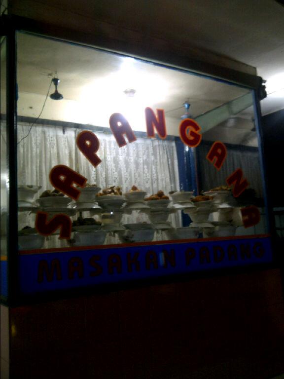 semocr13's tweet image. Menurut ka vincen dan ka desta ini restoran Padang atau rumah makan Manado?? @TonightShow_NET #HDITonightShow