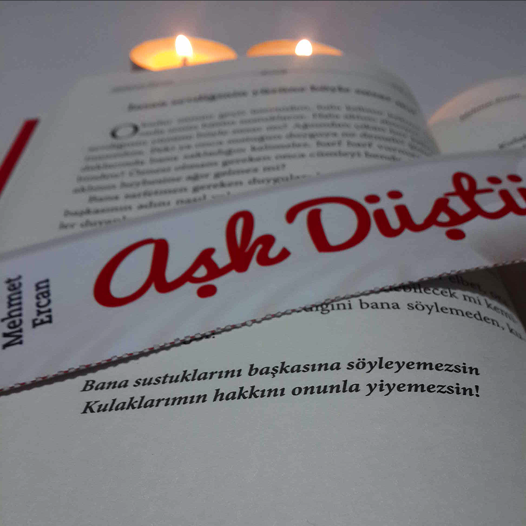 Bana tüm sustukların, kulaklarından eksik kalsın!
kitapyurdu.com/kitap/default.…