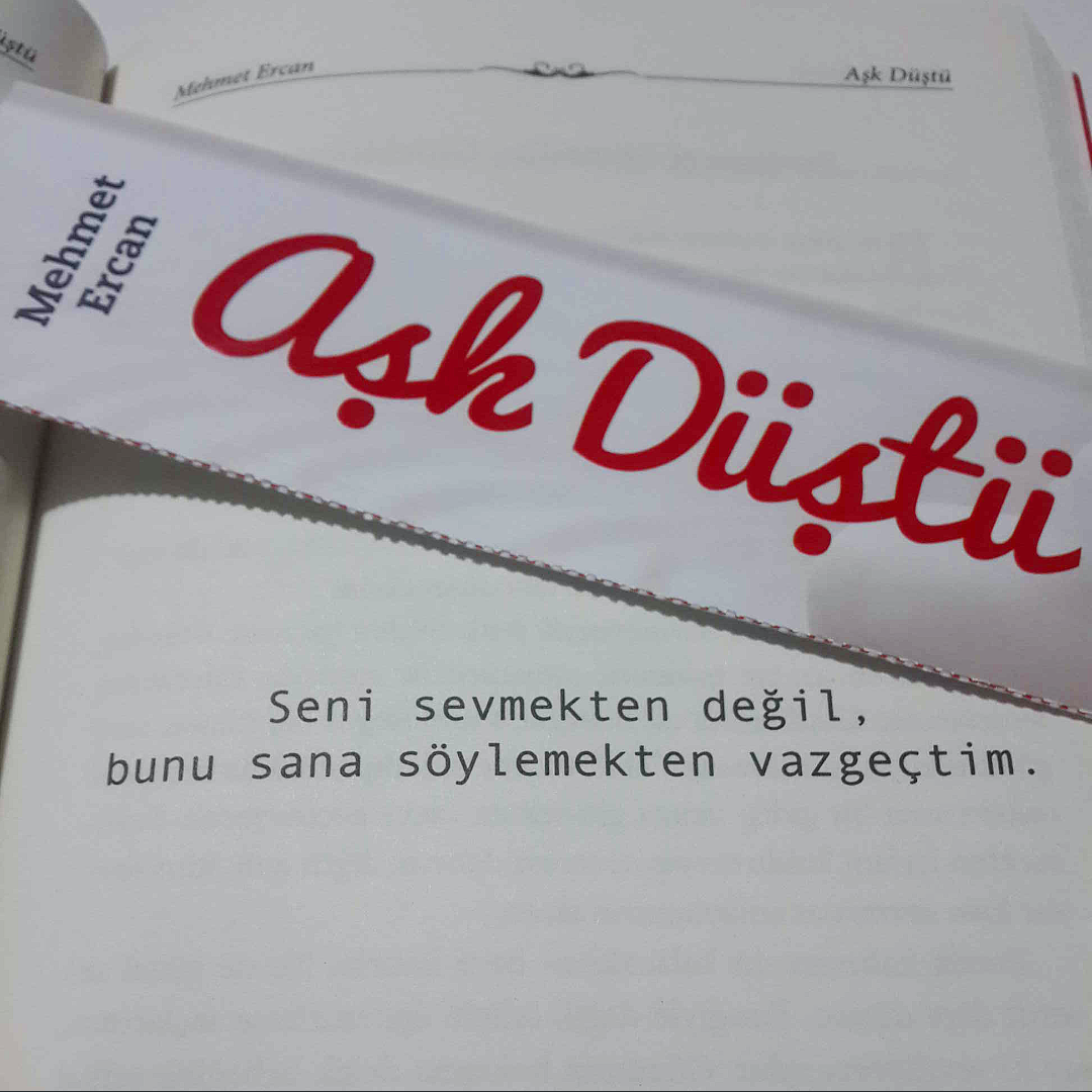 Seni sevmekten değil; bunu sana söylemekten vazgeçtim...
kitapyurdu.com/kitap/default.…
