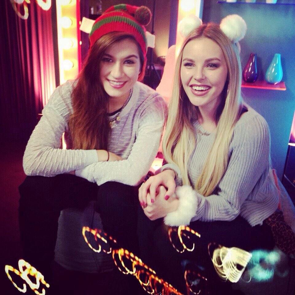 OTYOfficial_TXF's tweet photo. #Petsy ❤️ - Feels like Christmas already x http://t.co/z0TJxneUuZ