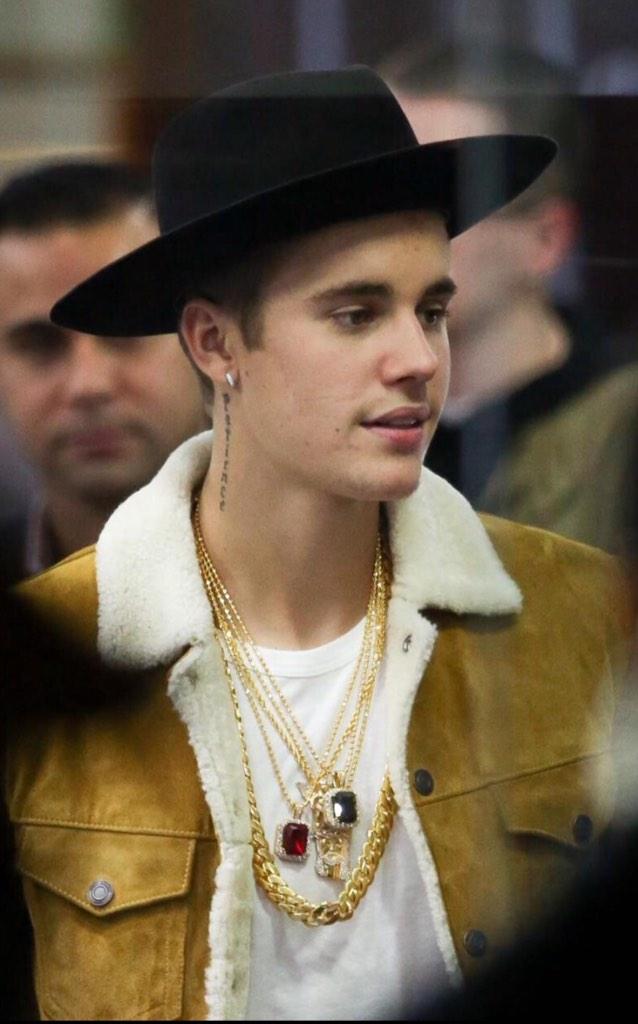 MartinaOppel's tweet photo. The reason of my happiness. 
#RollersMusicAwards JustinBieber http://t.co/yPkO2XG40F