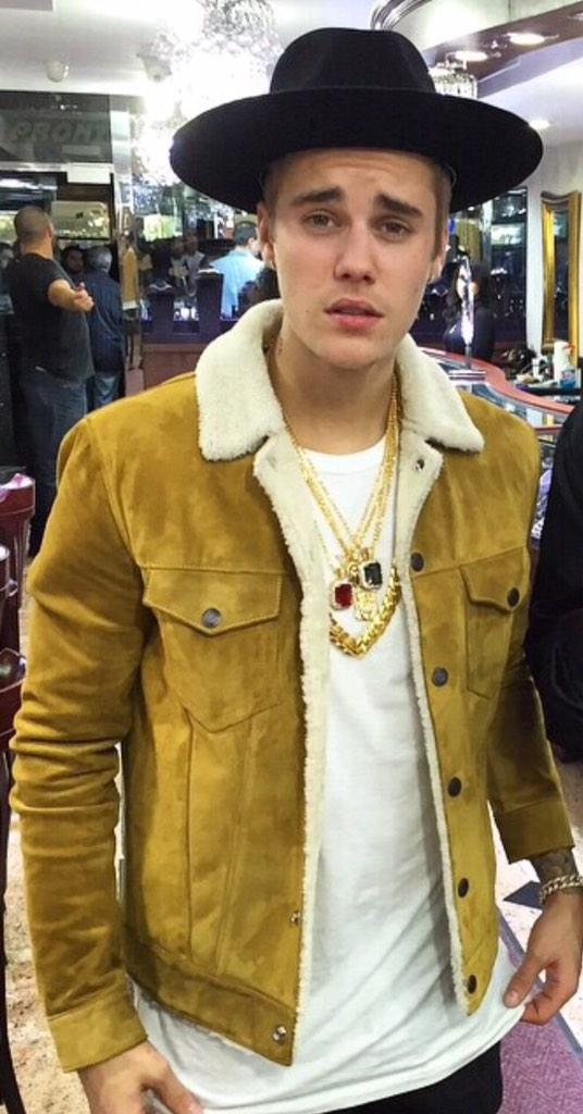MartinaOppel's tweet photo. The reason of my happiness. 
#RollersMusicAwards JustinBieber http://t.co/yPkO2XG40F