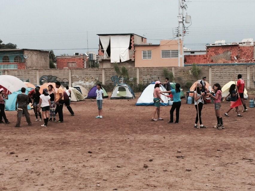 ScoutAnzoategui's tweet photo. Tarde de deportes y juegos tradicionales en el carepanz. Region anzoategui donde el verbo es HACER ! @scoutsvenezuela http://t.co/nAvrkNszXb