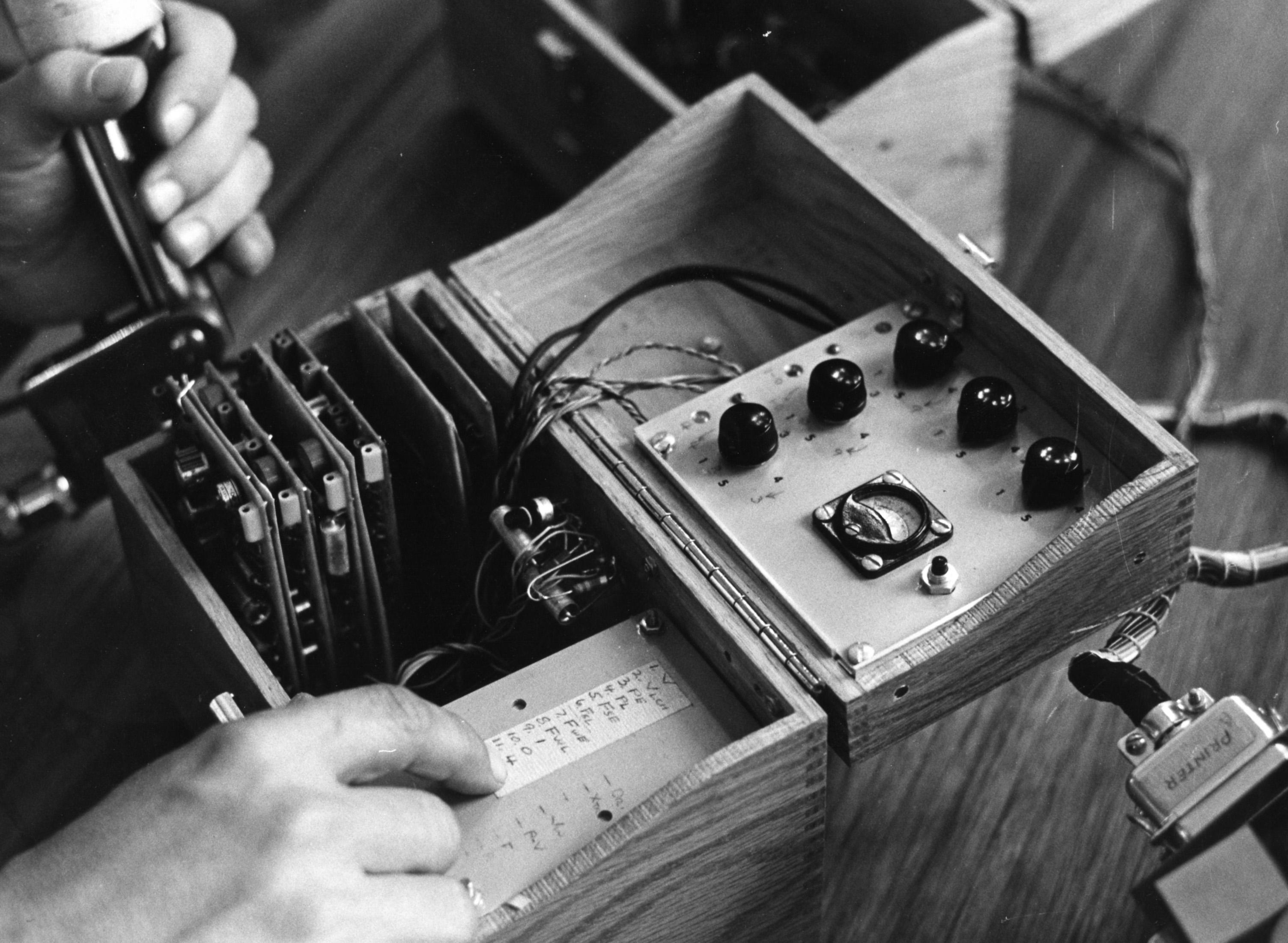 IBM on Twitter: "11-15-61: IBM demonstrated "Shoebox," an experimental machine that does arithmetic on voice command http://t.co/aQQpYxmYuV" / Twitter