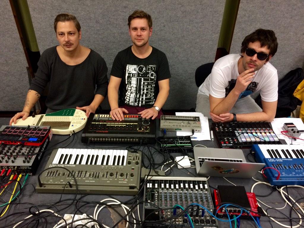 Our equipement for monday! #superflu #doklassik #groophy