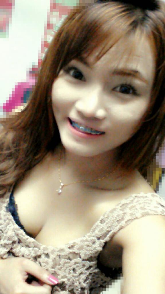 ladda_Attatan's tweet photo. ....โชว์เต้าตอนดึก..มันหนาวจังวู้...^^ http://t.co/Cl8lSeDn7z