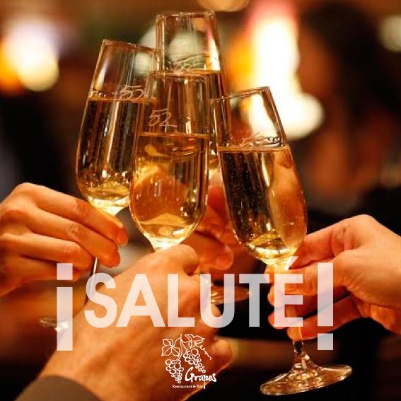 Llegó el viernes. Ven junto a tu familia o amigos a celebrar la vida junto a nosotros.Encuéntranos en el Casco Viejo!
