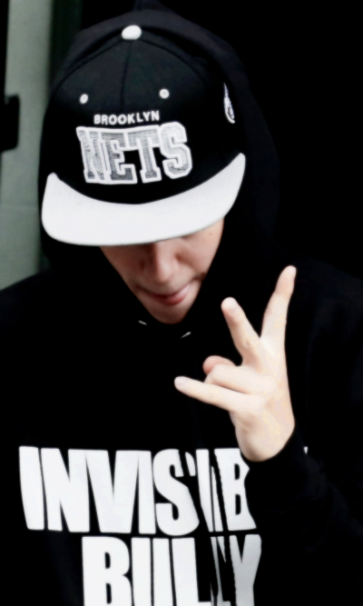 MYWIFIBIEBER's tweet photo. rt for justin #RollersMusicAwards JustinBieber http://t.co/iuQud59HJi