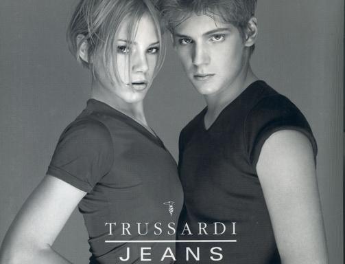 Il ritorno al jeans di Trussardi   (dopo  quella foto di Avedon) goo.gl/2h7pi4