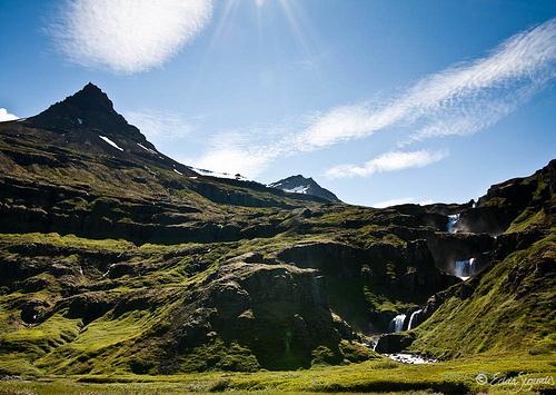 Klifbrekkufossar in Mjóafjörður maps.google.com/maps?z=1&t=m&q… #iceland