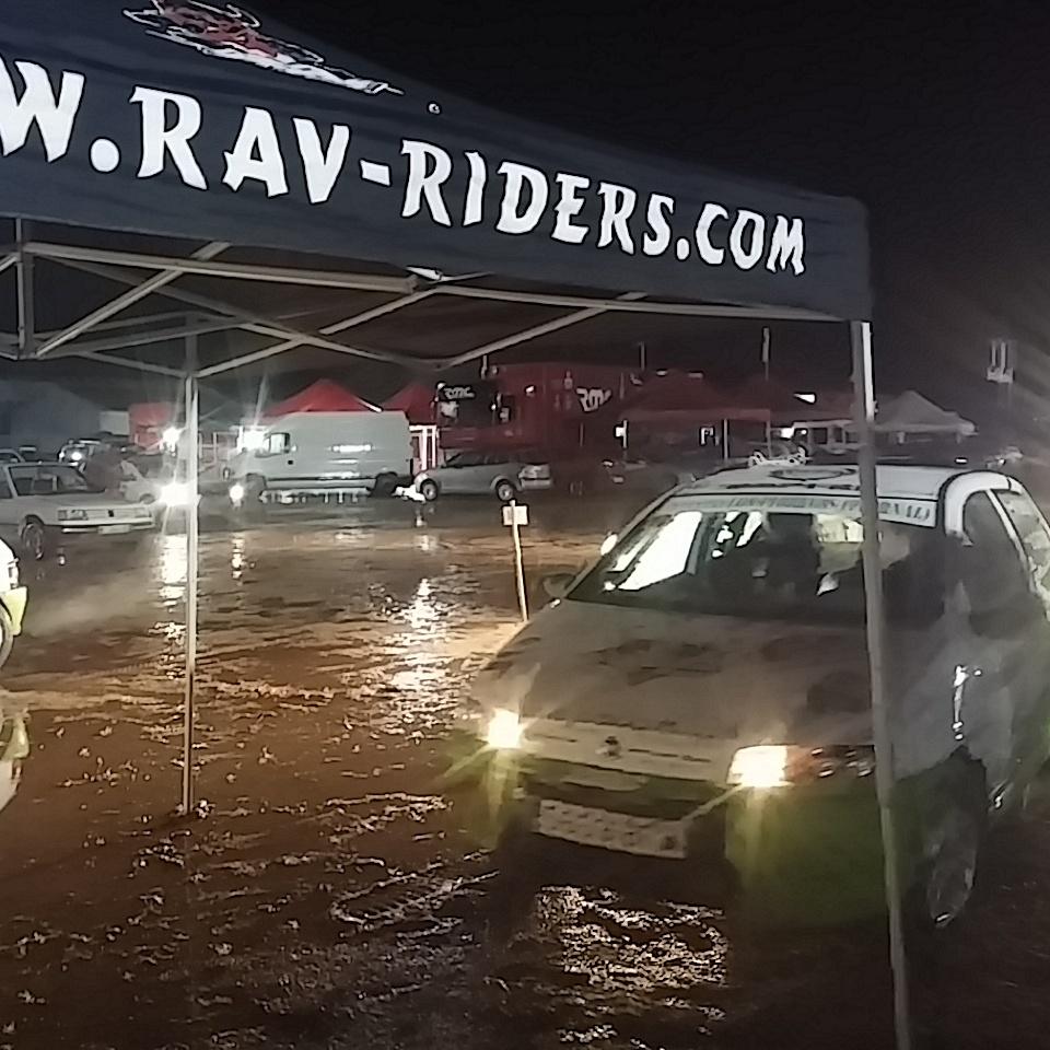 Mañana va a ser duro por el tiempo y por llevar 16 traccion total delante, pero a disfrutar y aprender....a descansar