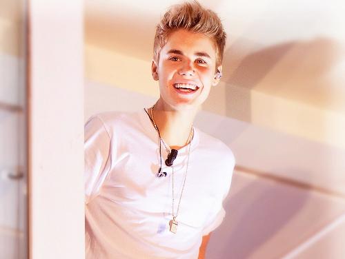 BelieveMovieJB1's tweet photo. Justin's smile saves me

#RollersMusicAwards JustinBieber http://t.co/QPA4zxXpag