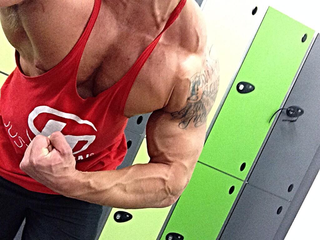 Guy C Harding (@guycharding) on Twitter photo #BodyPRO <a href="/Body_Profile/">Body Profile</a> most muscular posedown! @Justin_Tayler
RT and Fav to vote please!! #BodyPRO <a href="/Body_Profile/">Body Profile</a> most muscular posedown! @Justin_Tayler
RT and Fav to vote please!!