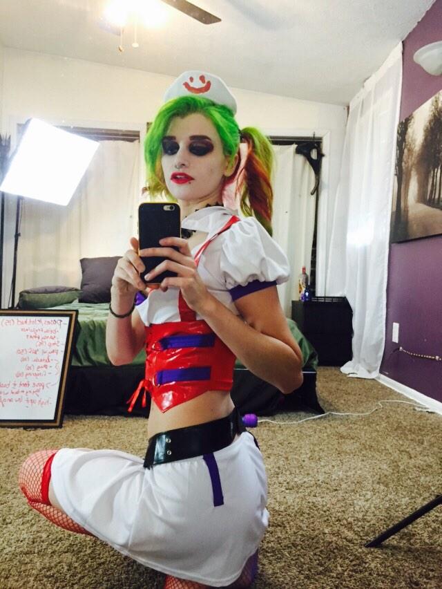 AlliLeigh_tv's tweet photo. Wanna be my mista j? Offline tip for me to get on as Harley 😈 http://t.co/M1RntMb50A