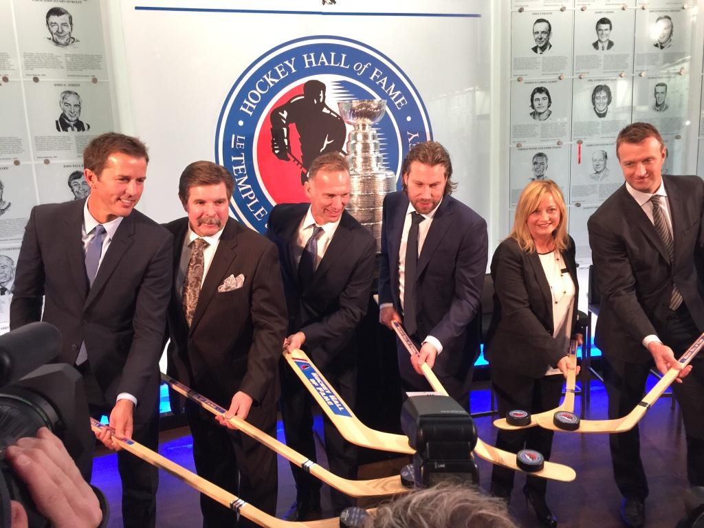 DallasStars's tweet photo. Legends. http://t.co/4OrpCKm880