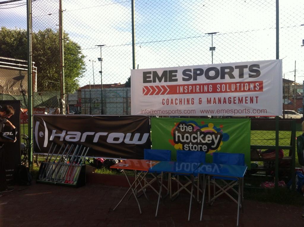 emesportsarg's tweet photo. Todo listo!! @thehockeystore @HockeyMobileOK @HockeyDelivery http://t.co/exG1BudT8z