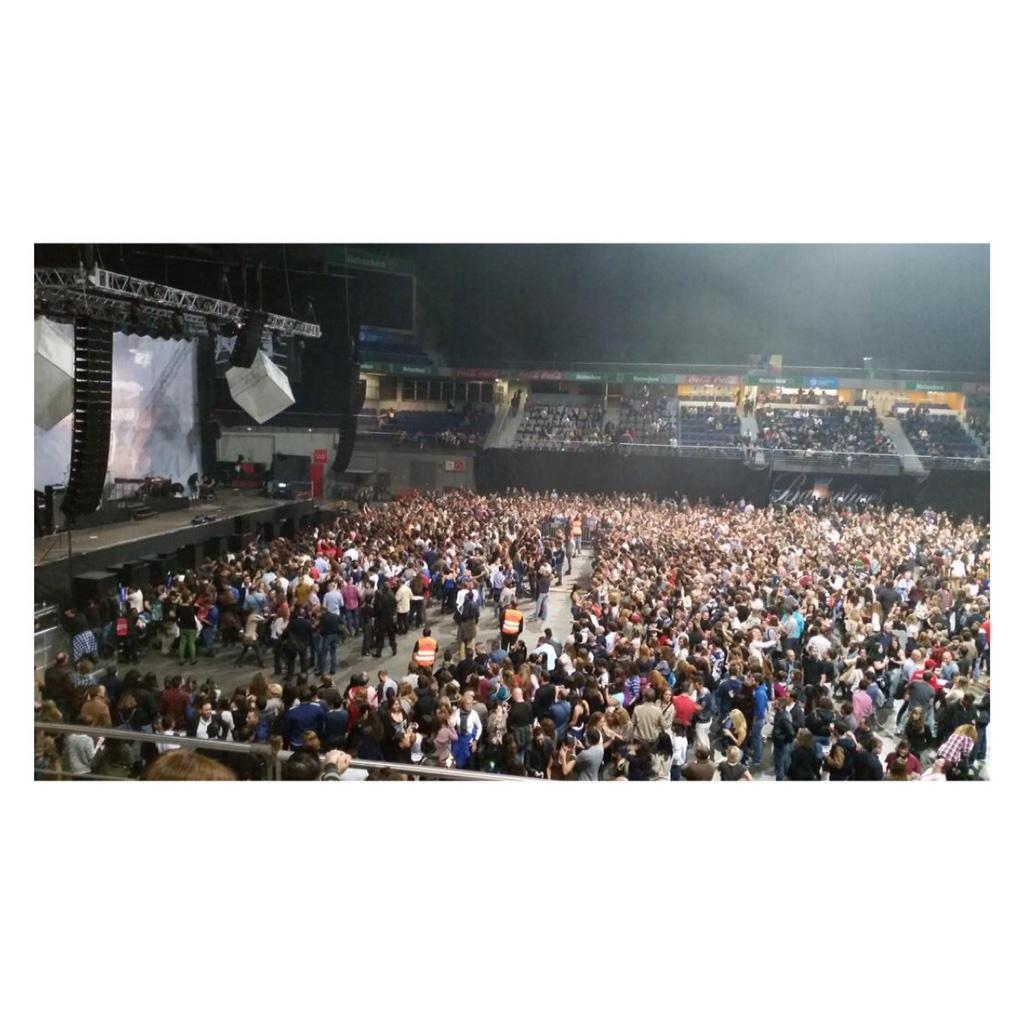 DiablillosDeMo's tweet photo. #palaciodelosdeportes #40Tour http://t.co/WcxXjWBmEc