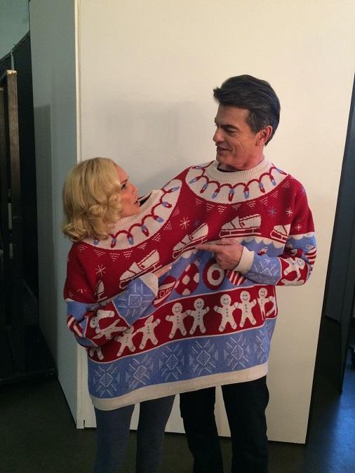 MT <a href="/KChenoweth/">Kristin Chenoweth</a>: Singin' to Target's exclusive deluxe edition of #ComingHome in our #TogetherSweater. #TOMSforTarget