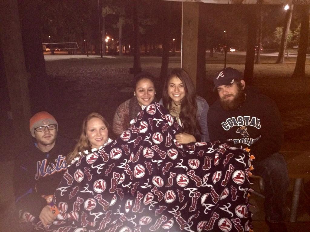 Come to the Woods Community Program @ the Woods Pavilion. #FIFA15 #CornHole #ChipsandDip